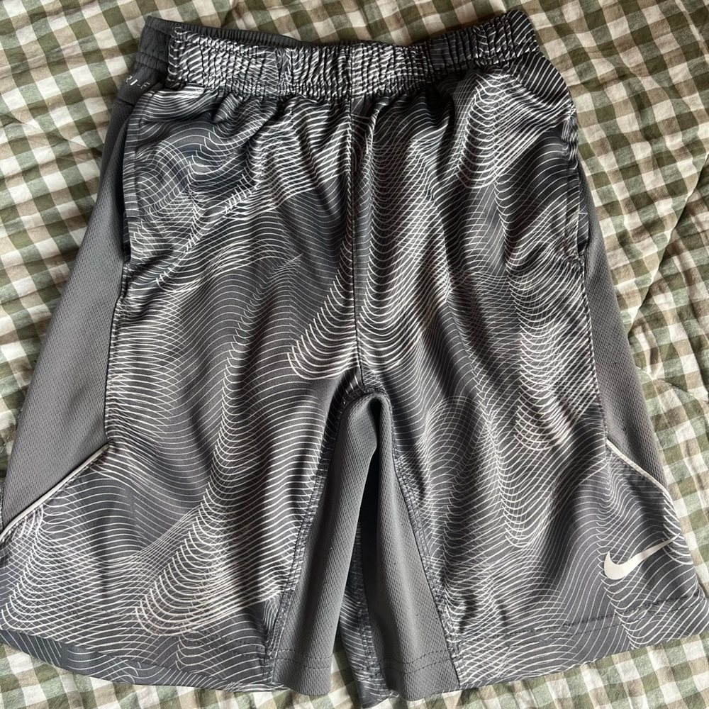 Nike Bots Gray Athletic Shorts. Small